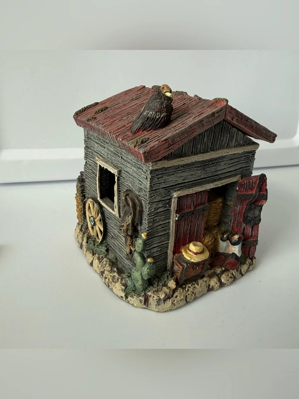 FIGI Graphics 1995 Vintage Stable Trinket Box Western Barn Removable Roof